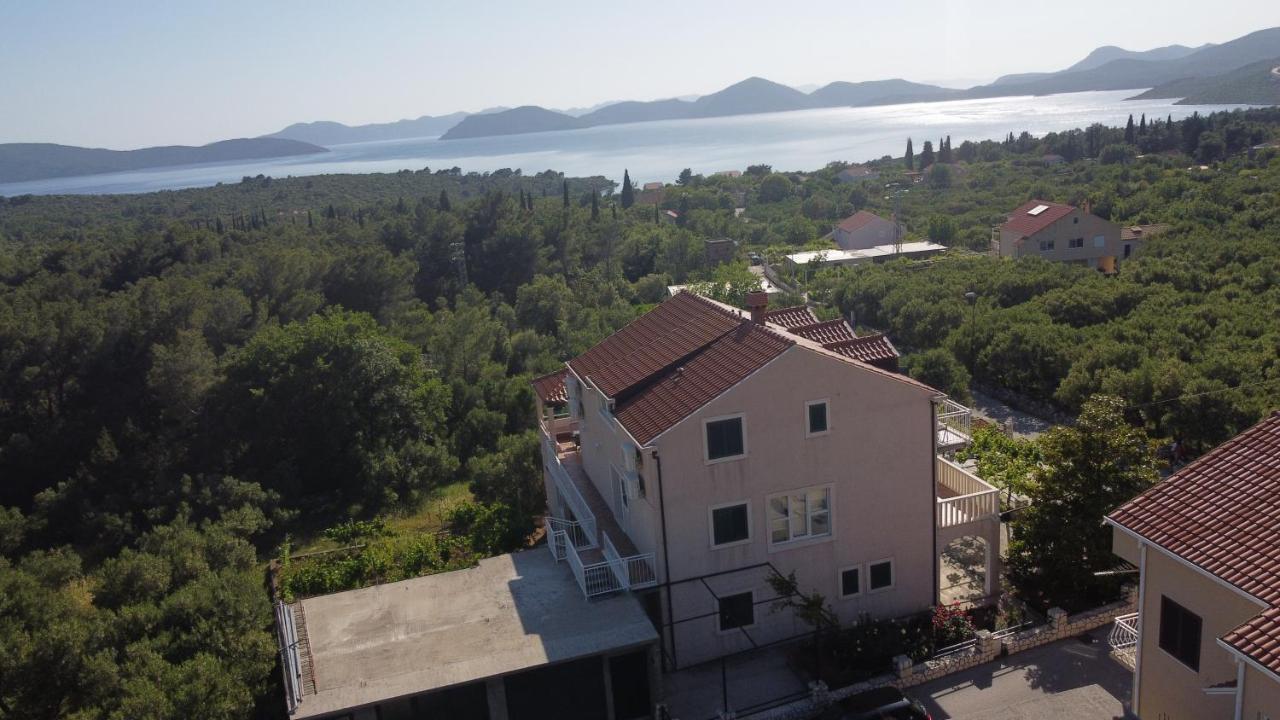 Apartments Kola Banići Екстериор снимка